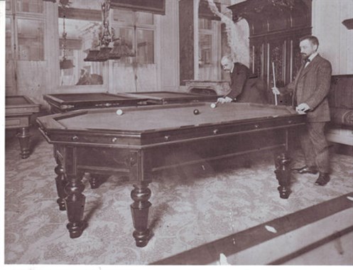 Octagonal Carom Billiard Table
